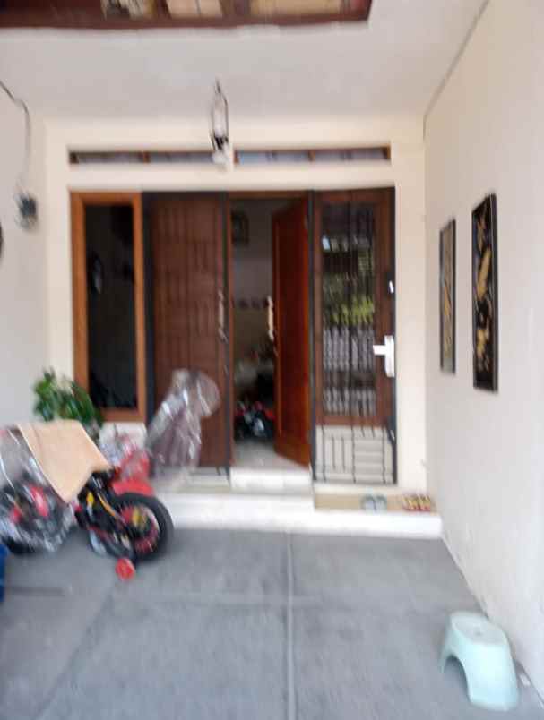 rumah non komplek bebas banjir di jatiwaringin