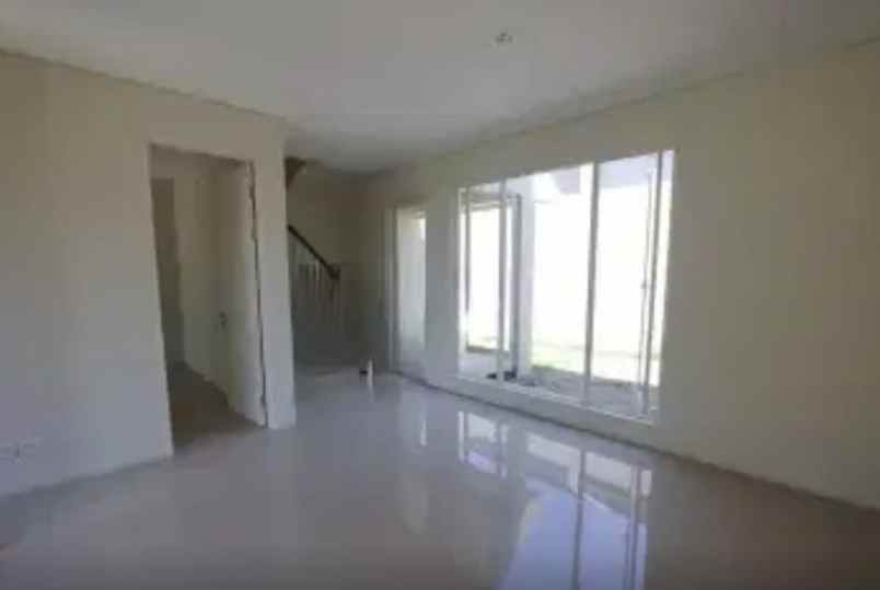 rumah northwest park hadap utara