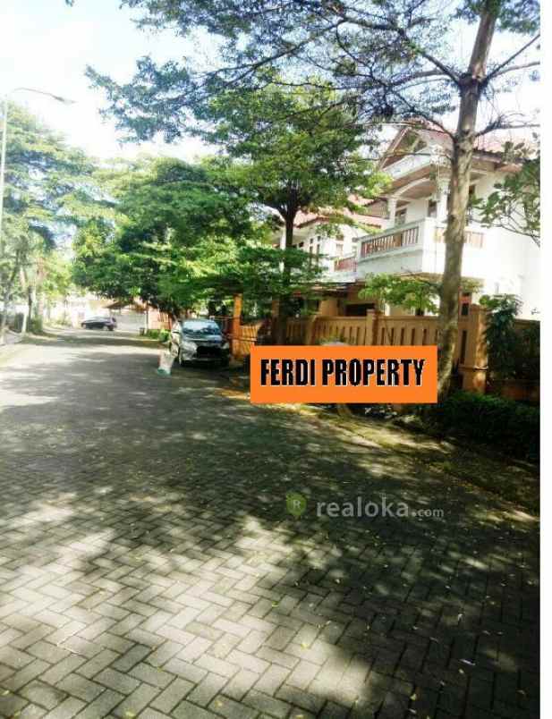 rumah perumahan raffless hills