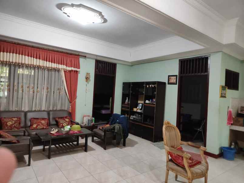 rumah ploso timur 600m dari raya merr dekat unair