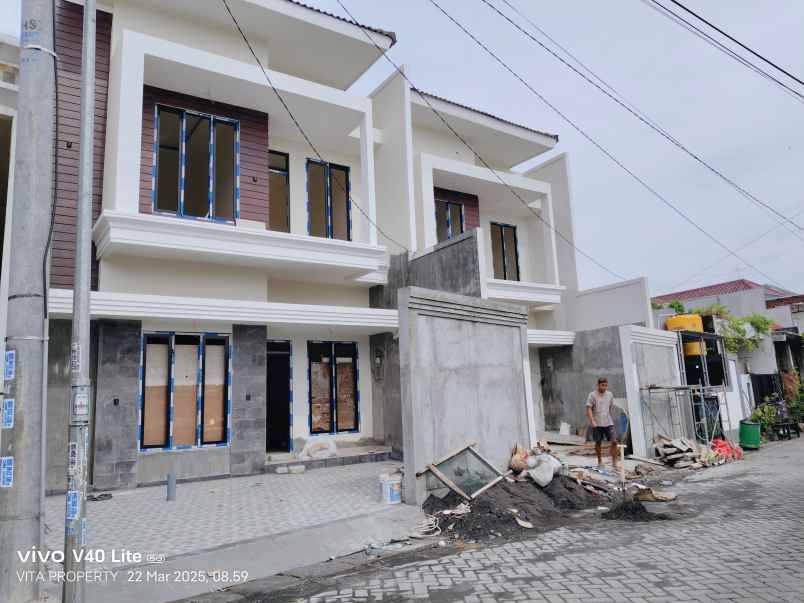rumah ready 2 lantai di medokan ayu surabaya timur