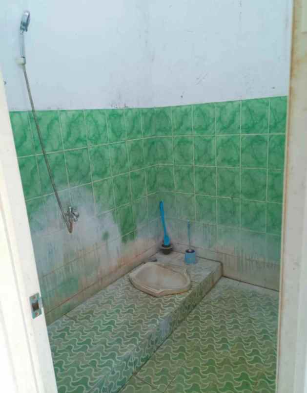 rumah sambiroto tembalang semarang