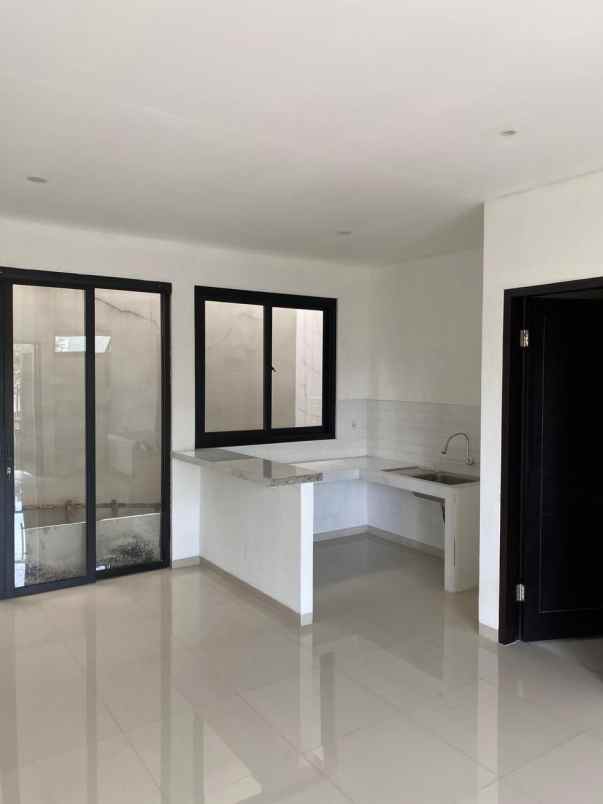 rumah sejuk cihanjuang dekat sariwangi bandung barat