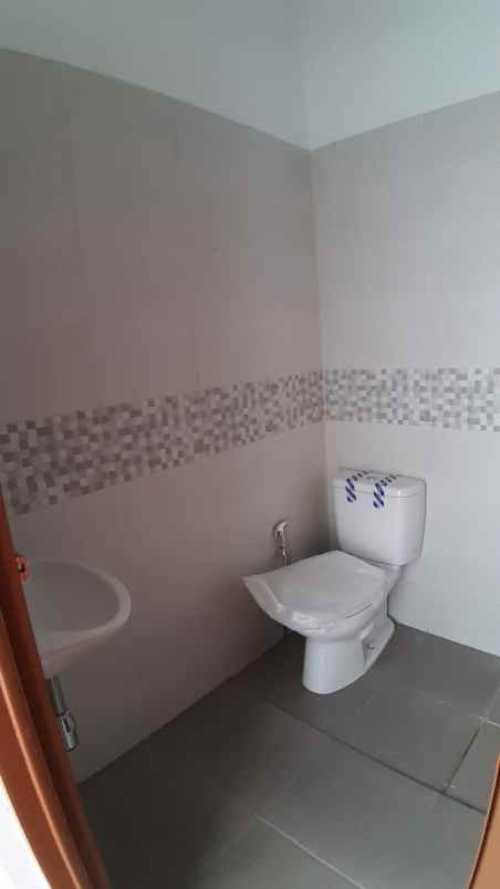 rumah siap huni 2 kamar tidur di semara ciganitri