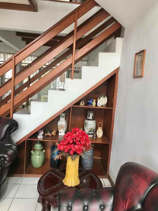 rumah siap huni di komplek setra duta bandung utara