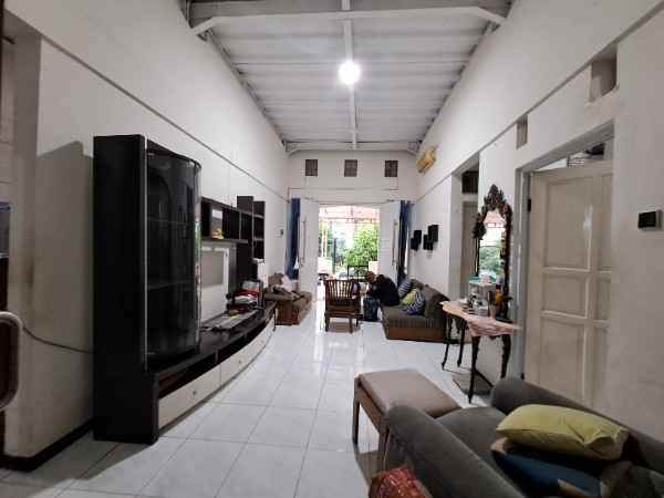 rumah siap huni di perumahan bintaro tangerang selatan