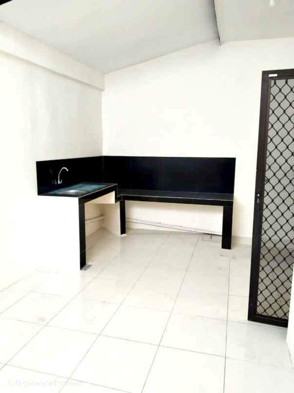 rumah siap huni taman wiguna selatan