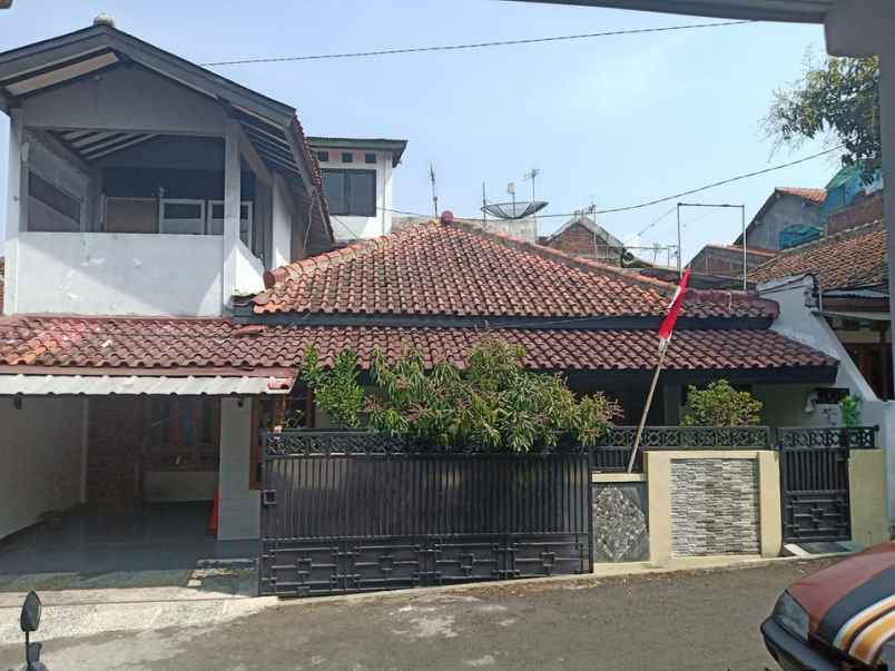 rumah strategis siap huni