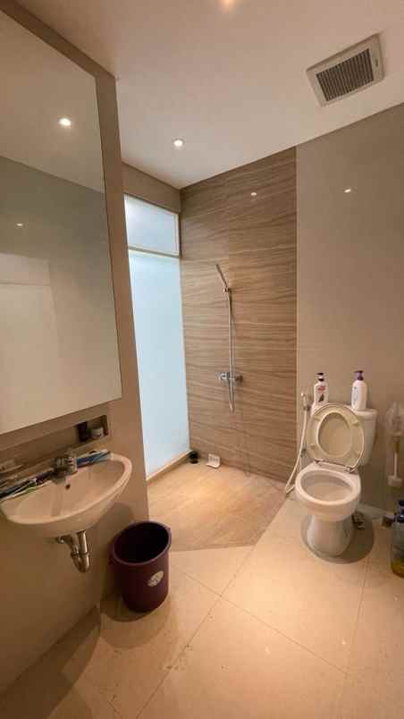 rumah suvadiva pakuwon city surabaya