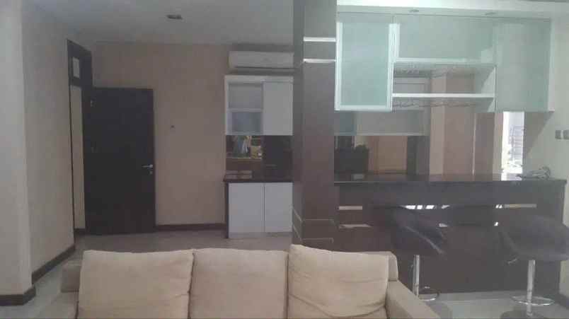 rumah tenggilis tengah furnish row 3 mobil siap huni