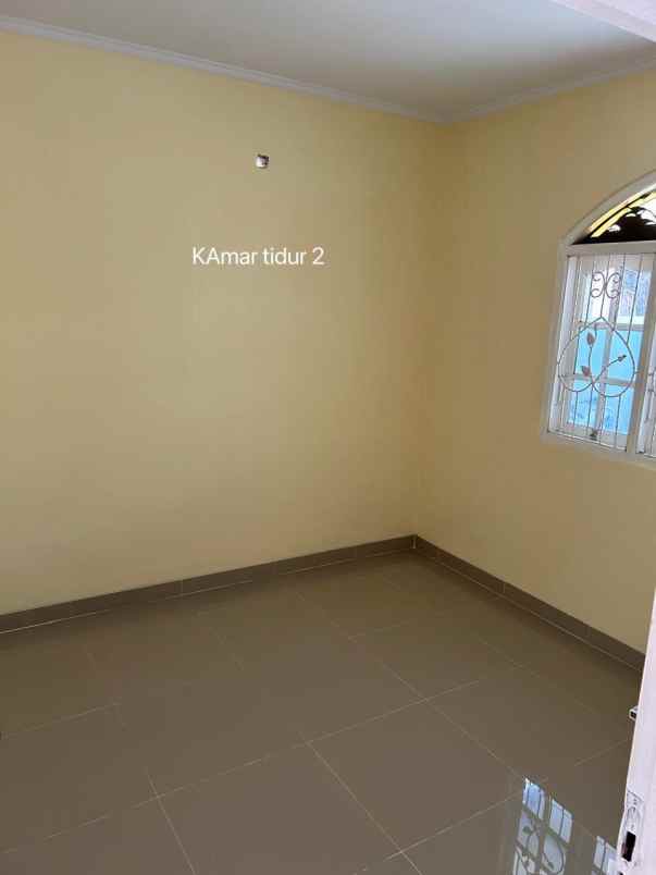 rumah terawat dan siap huni di cijantung jakarta timur