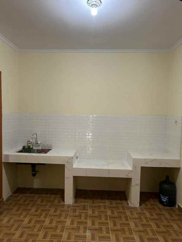 rumah terawat dan siap huni di cijantung jakarta timur