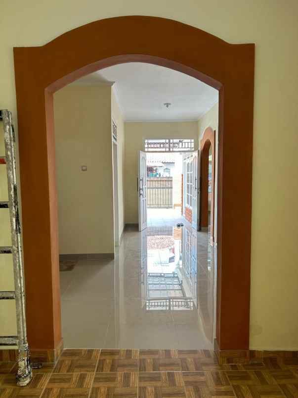 rumah terawat dan siap huni di cijantung jakarta timur