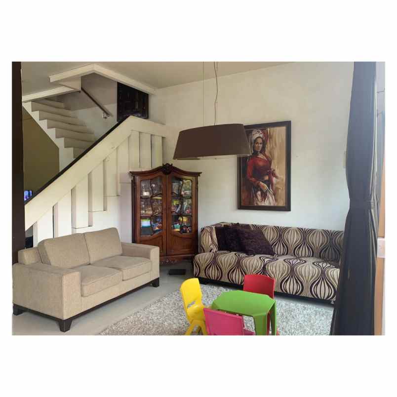 rumah villa bintaro regency