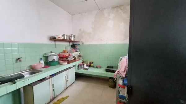 rumaha 12x25 hitung tanah area babatan pantai kenjeran