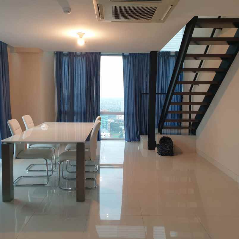 sewa apartemen biz loft karawaci tangerang 2 lantai