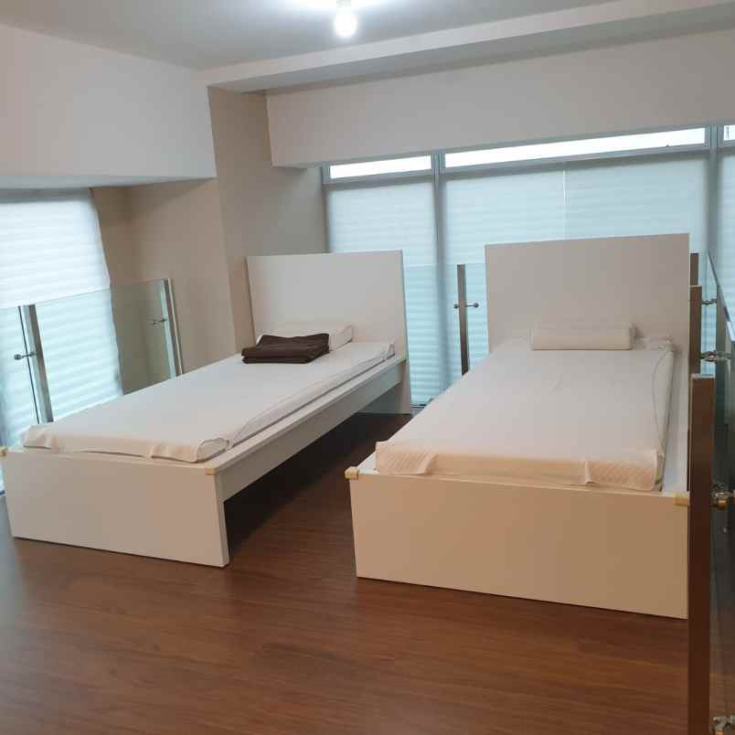 sewa apartemen biz loft karawaci tangerang 2 lantai