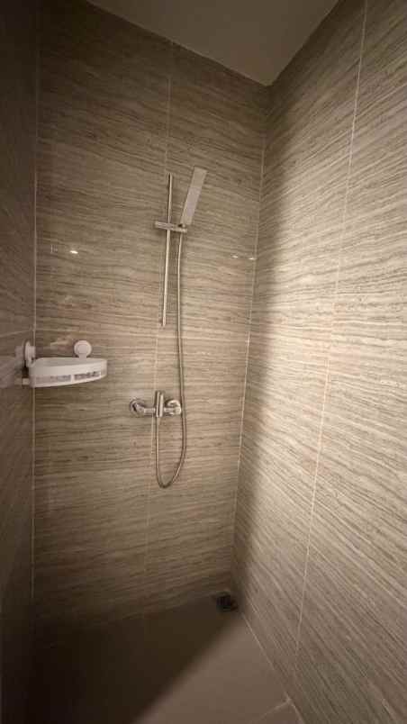 sewa apartemen la viz mansion