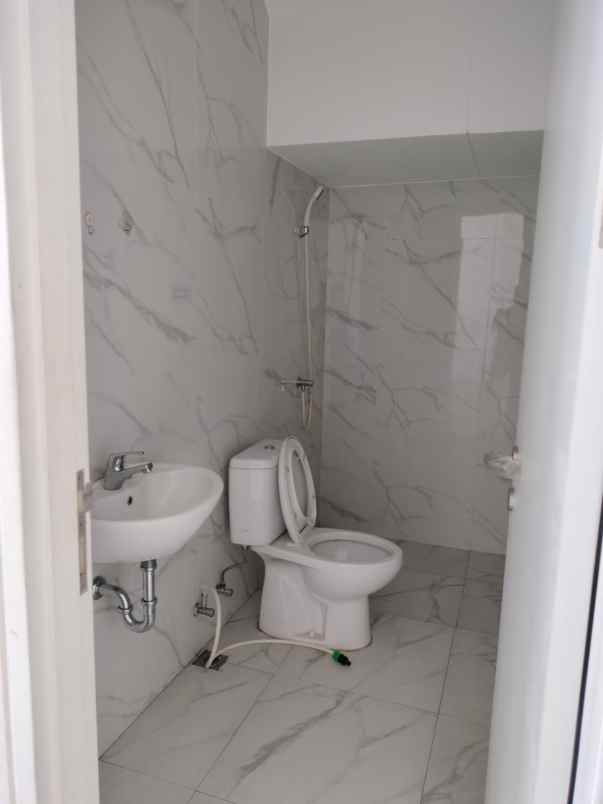 sewa rumah citrine lavon ii tangerang