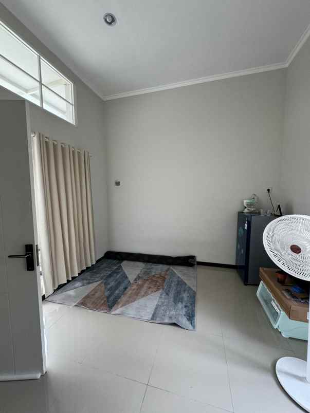 take over rumah siap cuan di alana regency cemandi