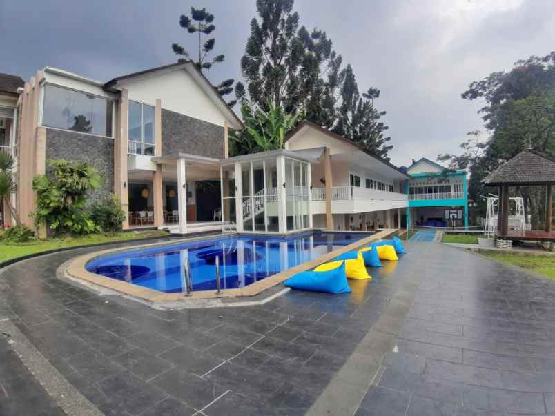 villa alamat jalan cisarua km 81