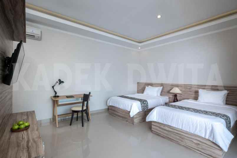 villa jalan raya padonan