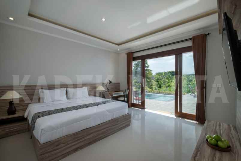 villa jalan raya padonan