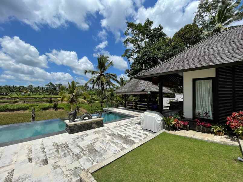 villa view sawah di ubud bali