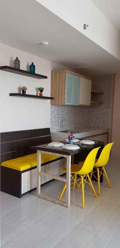 apartemen puncak dharmahusada strategis full furnish