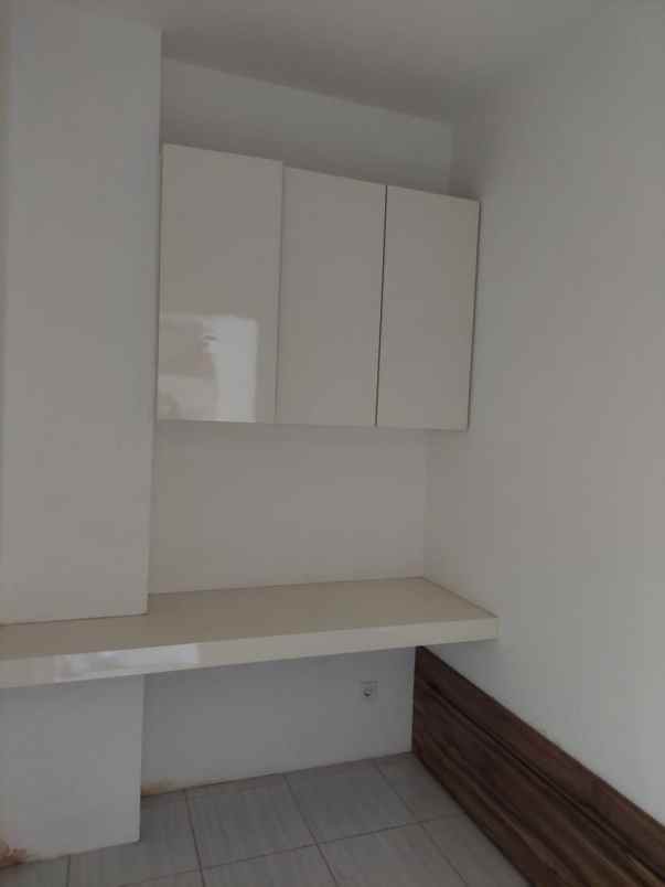 apartemen siap huni puncak cbd tower a