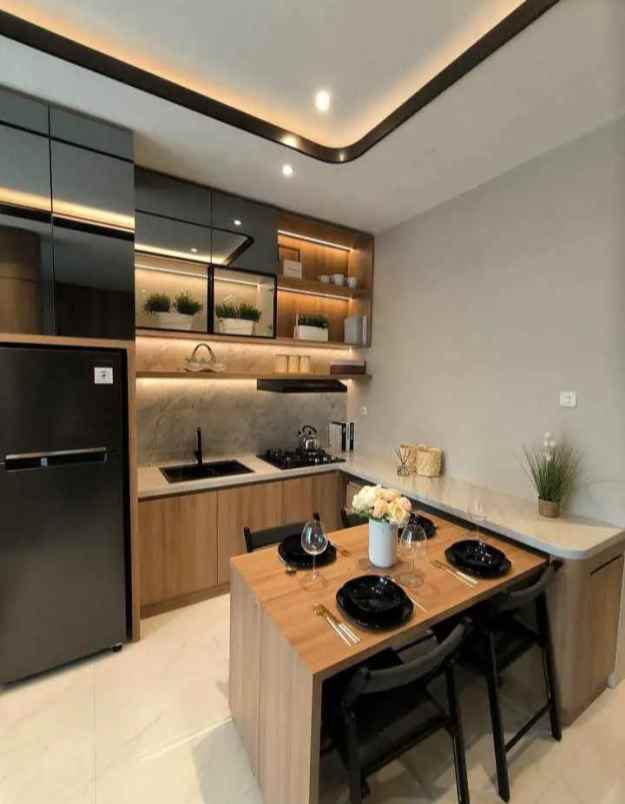 aparthouse 3 lantai di jakarta selatan