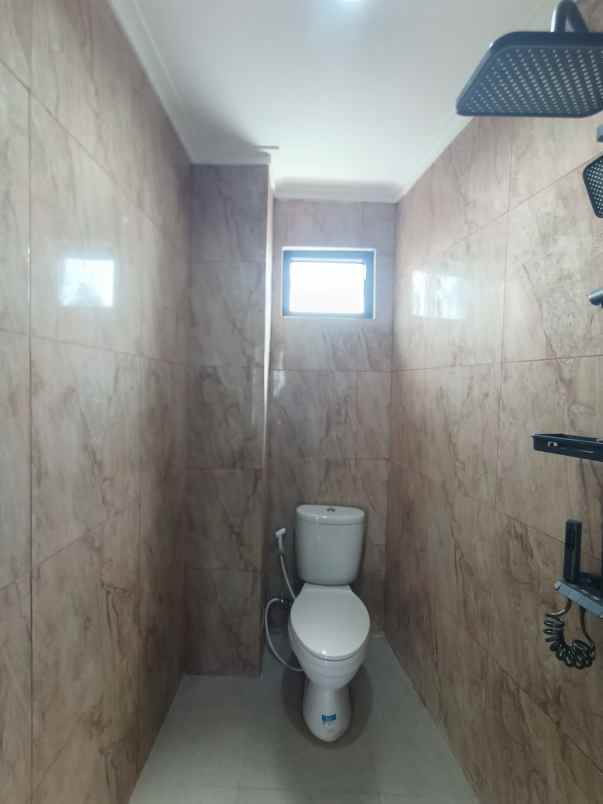brand new townhouse nyaman dan asri