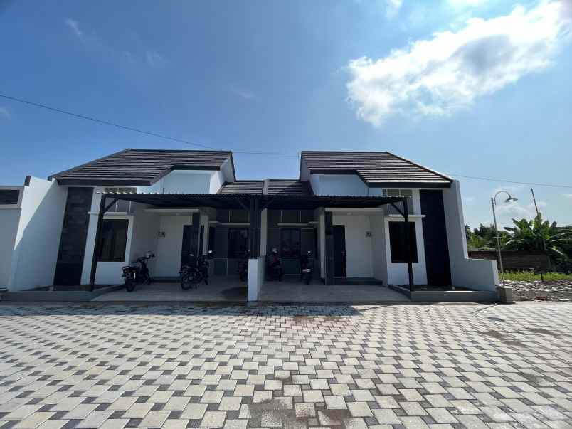 cuma 280 juta rumah dekat umbul ponggok jatinom