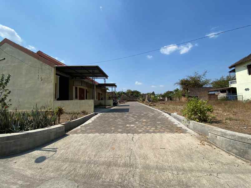 cuma 280 juta rumah dekat umbul ponggok jatinom