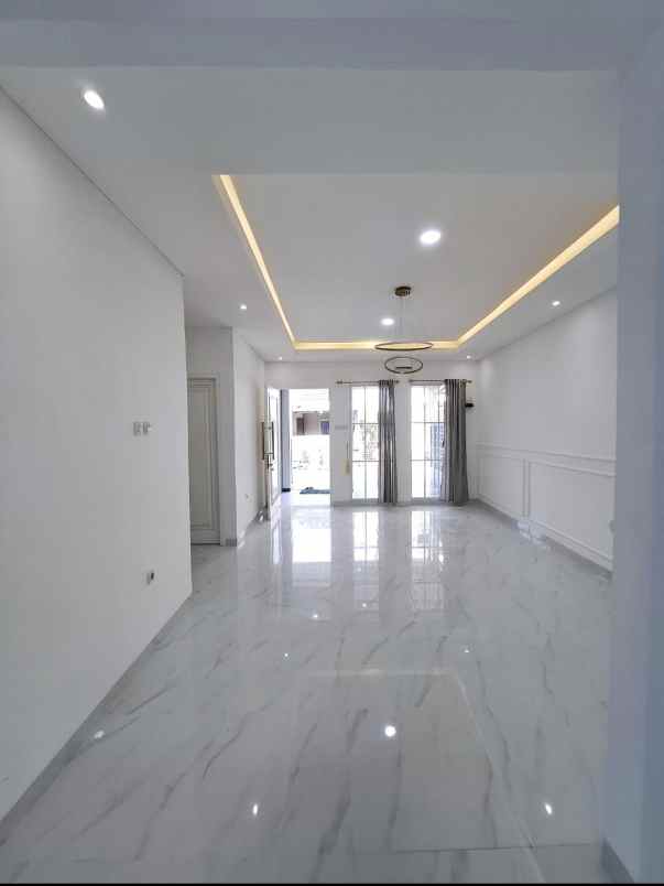 di jual baru renovasi rumah di griya mm12 pamulang