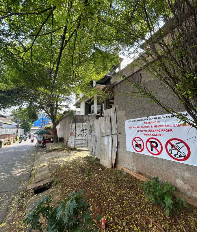 dijual 8 hometown di menteng atas