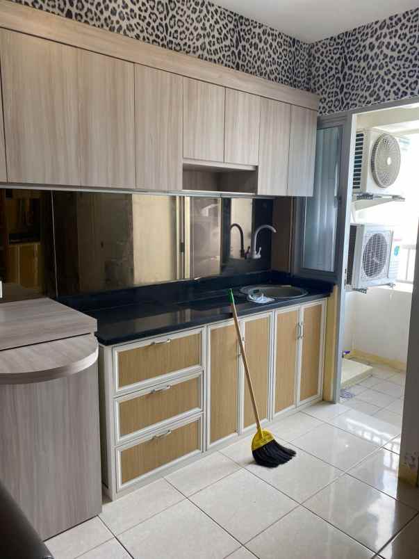 dijual apartemen educity tower yale