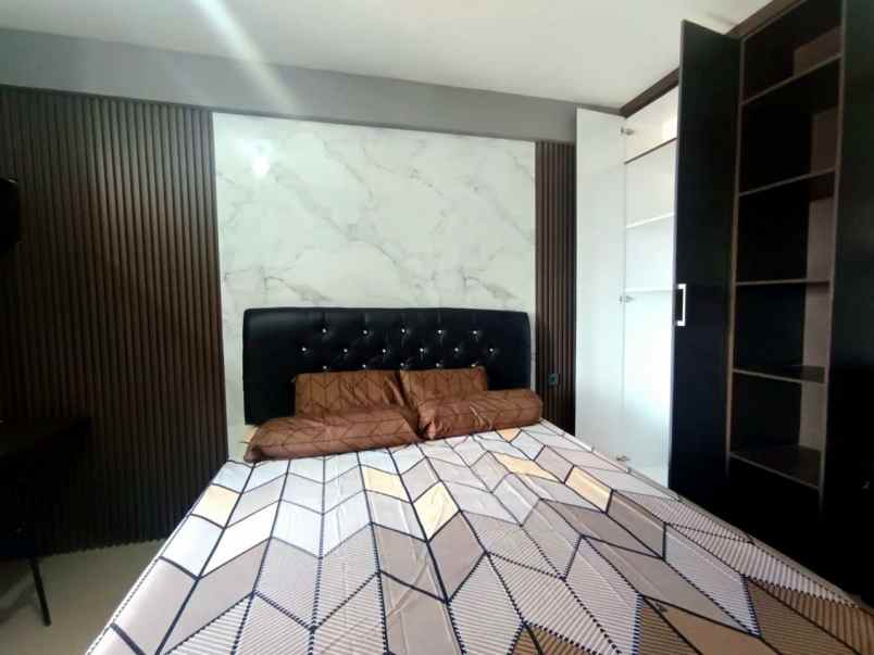dijual apartemen gunawangsa manyar tower b