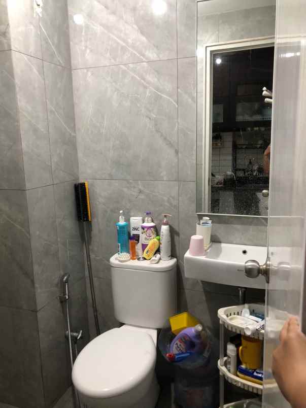dijual apartemen harapan indah