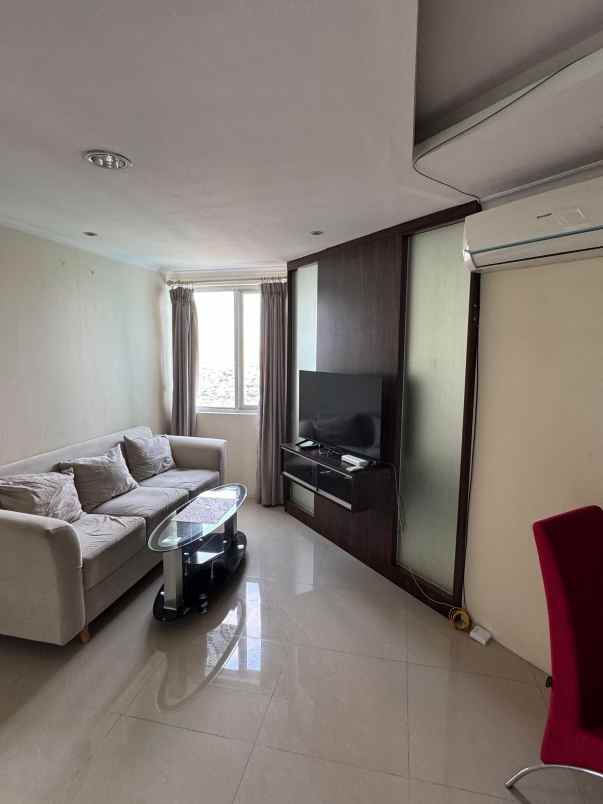 dijual apartemen jalan gajah mada no 188