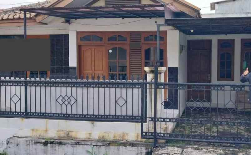 dijual cepat rumah di komplek padasuka indah cimahi