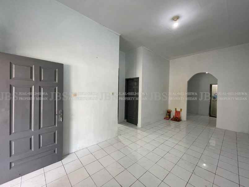 dijual disewakan rumah di komplek cemara hijau medan