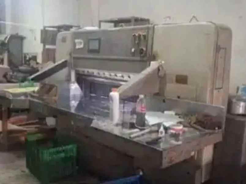 dijual gedung komersial duren sawit pondok bambu