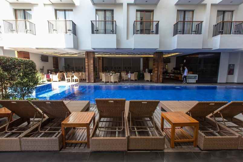 dijual hotel seminyak kec kuta kab