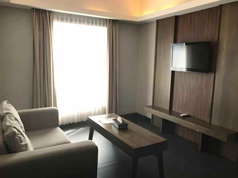 dijual hotel seminyak kec kuta kab