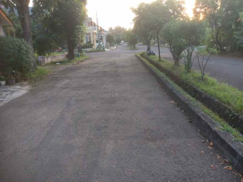 dijual kost lippo cikarang