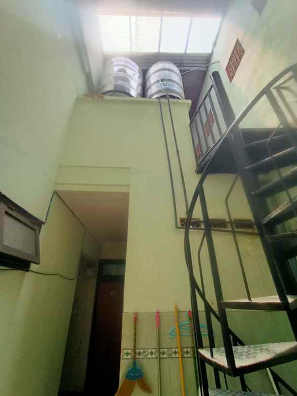 dijual kost lowokwaru