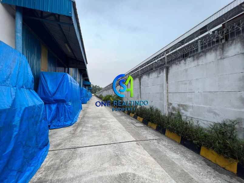 dijual pabrik atau gudang lokasi delta silicon
