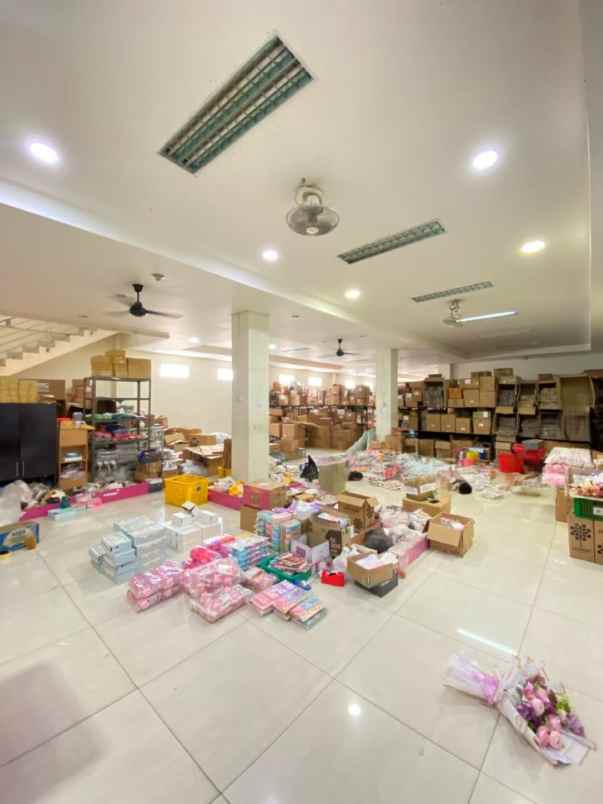 dijual ruko gudang kantor jalan raya kaliabang