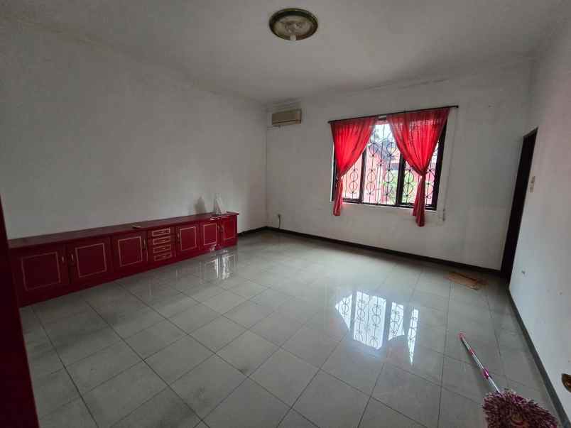 dijual ruko gudang kantor jl babakan tarogong